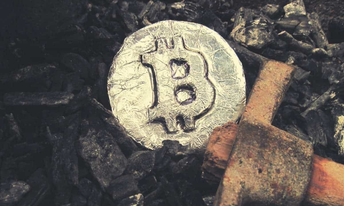 Another Solo Miner Nets $215K in BTC Using a Mini USB Rig